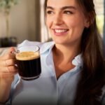 Philips Kaffeevollautomat der Serie 5400 – Espressomaschine für 12 Getränke, schnell reinigendes LatteGo System, intuitives TFT-Display, anpassbare Kaffeeeinstellungen (EP5441/50)